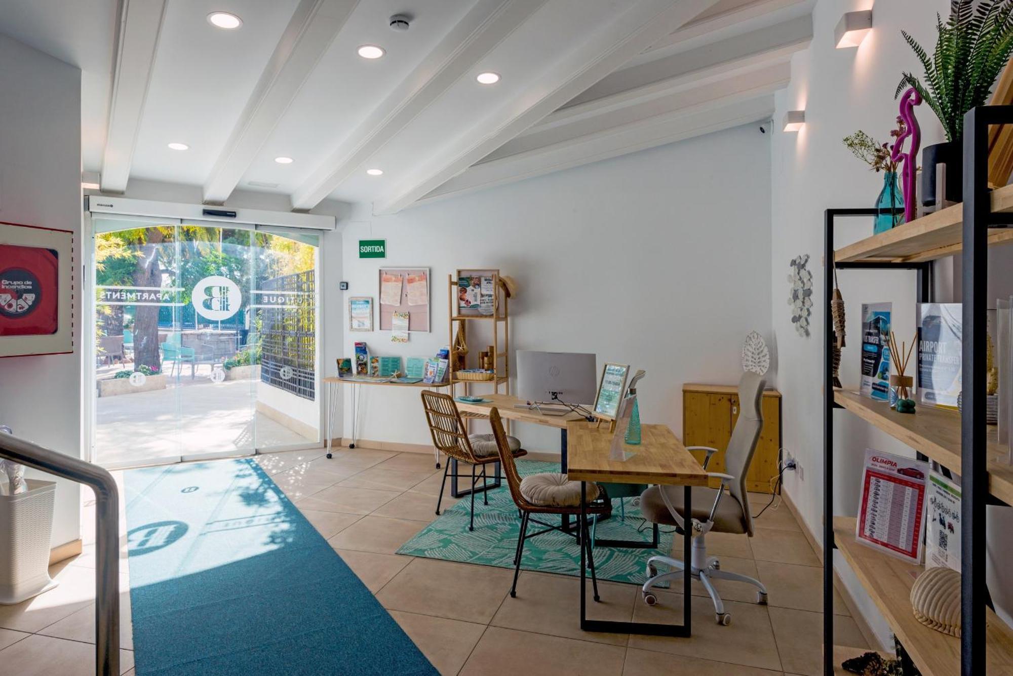 Bamblue Boutique Apartments Pineda de Mar Exterior photo