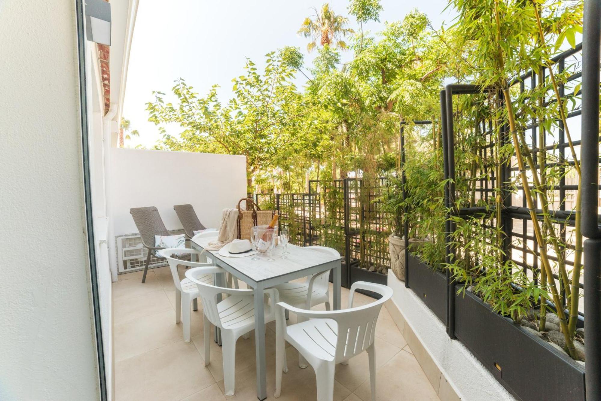 Bamblue Boutique Apartments Pineda de Mar Exterior photo